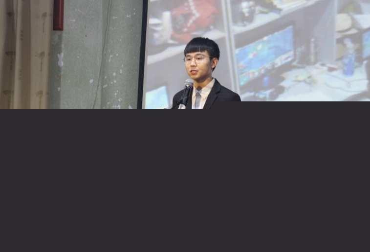 演讲2.JPG 演讲2.JPG